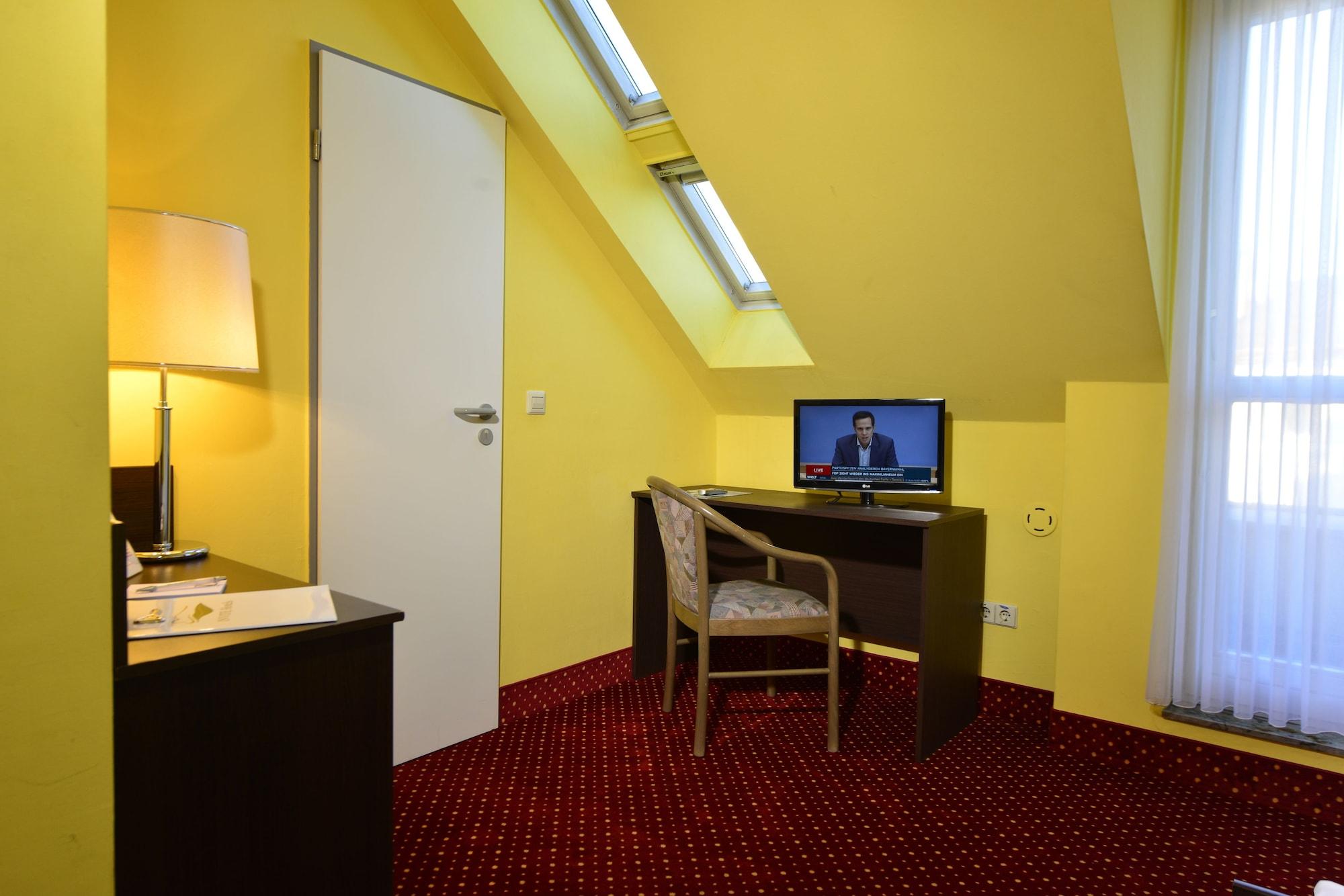 Invite Hotel Nuernberg City Bagian luar foto